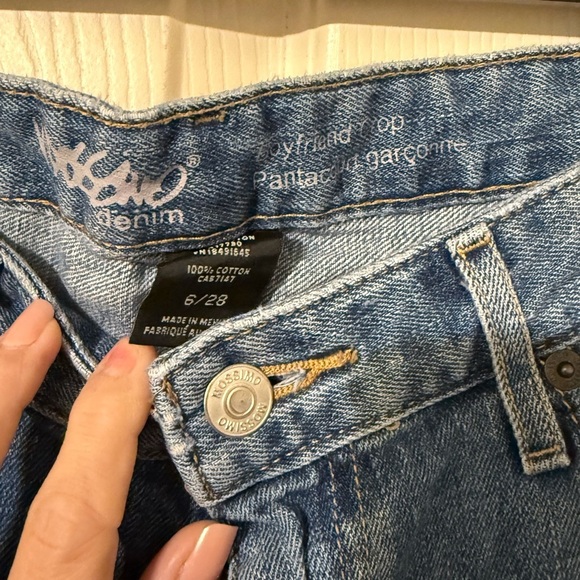 Mossimo  Size 6/28 Jeans NWOT relaxed skinny high waist🩷 - Picture 2 of 3